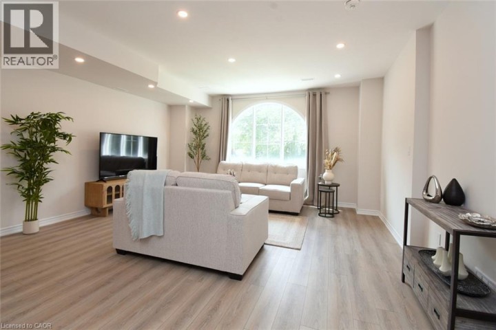Photo 10 at 2 - 677 N Park Road, Brantwood Park, Brantford