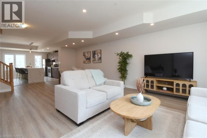 Photo 9 at 2 - 677 N Park Road, Brantwood Park, Brantford