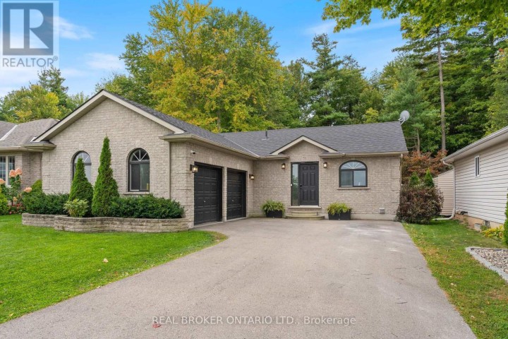 Photo 2 at 53 N Hawtrey Road, Delhi, Norfolk County
