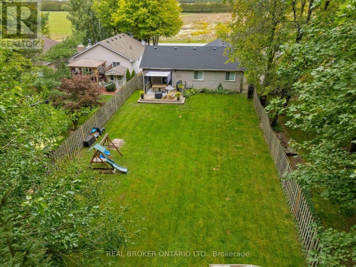 Photo 29 at 53 N Hawtrey Road, Delhi, Norfolk County