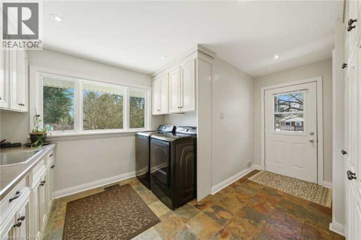 Photo 18 at 6 Summit Circle, Town Of Simcoe, Norfolk County