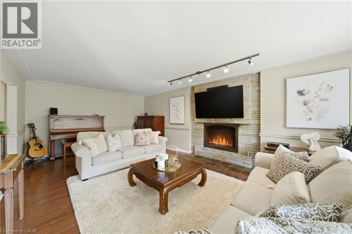 Photo 8 at 6 Summit Circle, Town Of Simcoe, Norfolk County