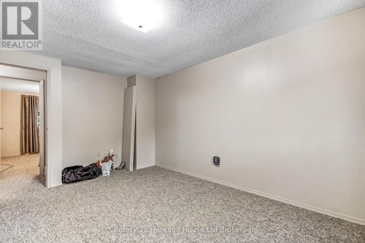 Photo 5 at 37 - 455 N Springbank Avenue, Woodstock - North, Woodstock