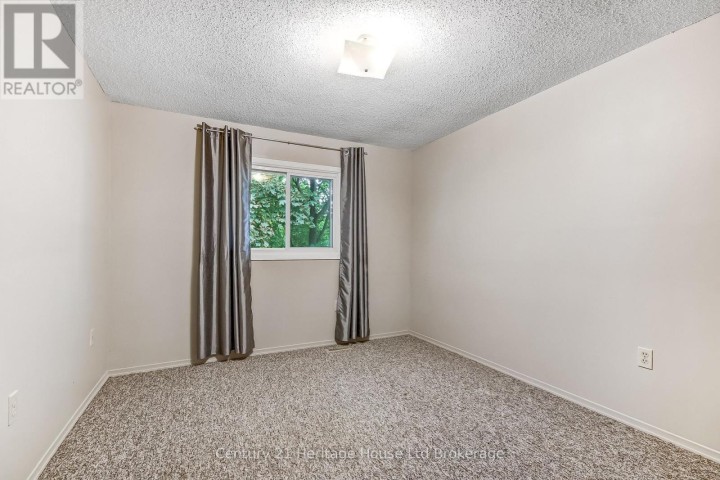 Photo 6 at 37 - 455 N Springbank Avenue, Woodstock - North, Woodstock