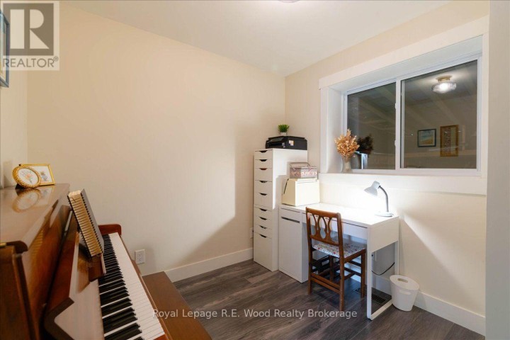 Photo 18 at 69 Ann Street, Delhi, Norfolk County
