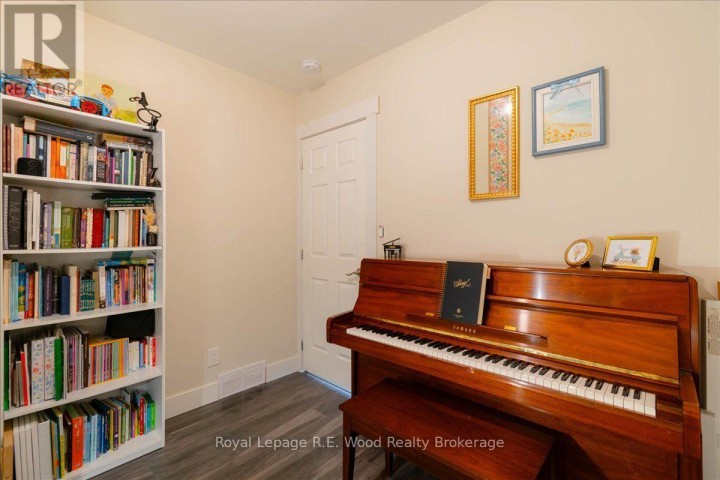 Photo 19 at 69 Ann Street, Delhi, Norfolk County