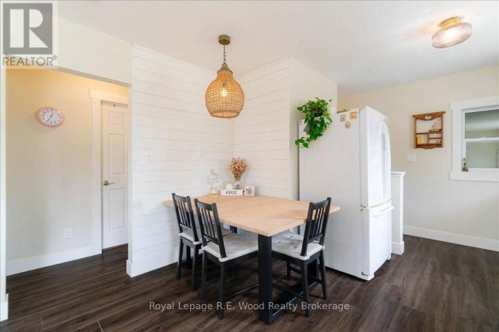 Photo 8 at 69 Ann Street, Delhi, Norfolk County