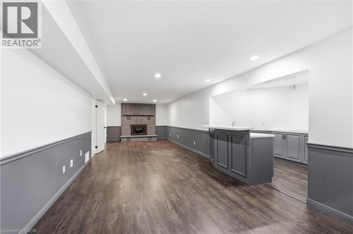 Photo 20 at 42 Fox Run, Rosedale / Gable Height, Brantford