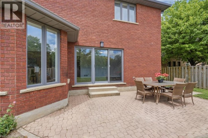 Photo 26 at 42 Fox Run, Rosedale / Gable Height, Brantford