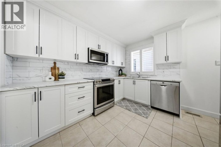 Photo 13 at 16 Burwell Street, Holmedale, Brantford