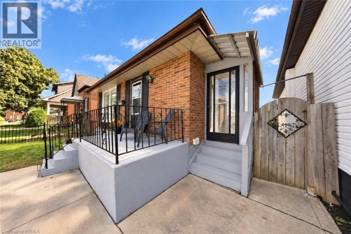 Photo 27 at 16 Burwell Street, Holmedale, Brantford