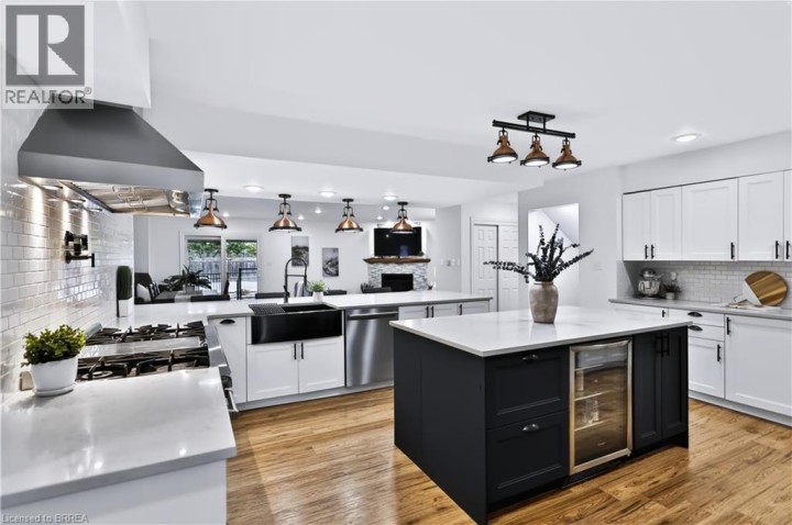 Photo 5 at 11 Sussex Avenue, Terrace Hill, Brantford