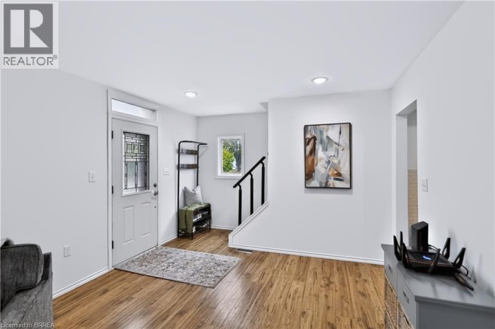 Photo 2 at 11 Sussex Avenue, Terrace Hill, Brantford