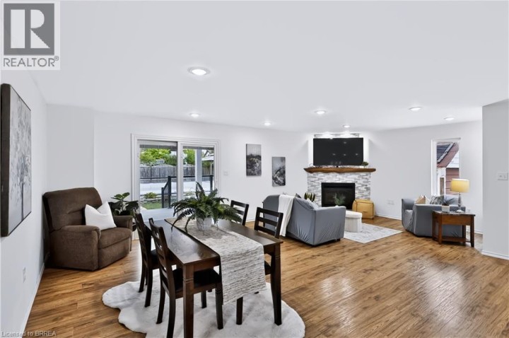 Photo 8 at 11 Sussex Avenue, Terrace Hill, Brantford