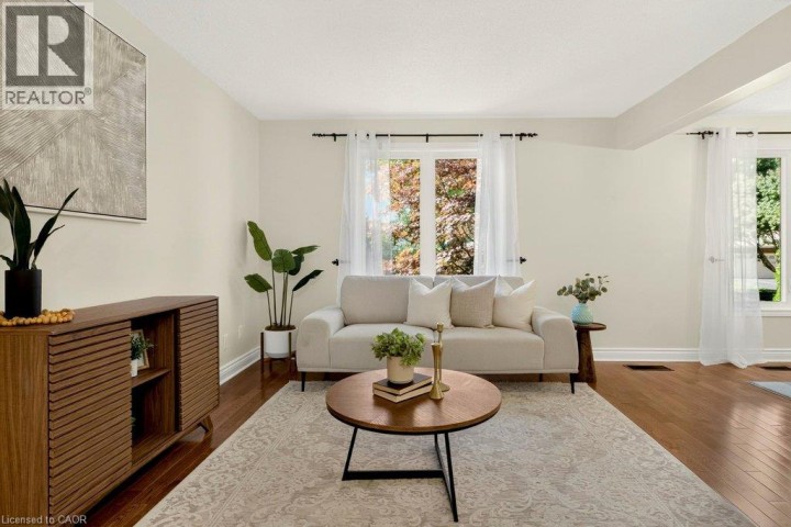 Photo 7 at 32 Beechwood Avenue, Cedarland, Brantford