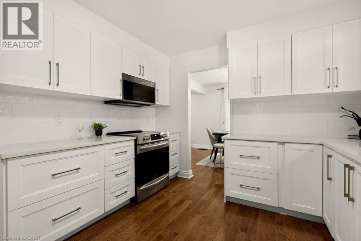 Photo 18 at 32 Beechwood Avenue, Cedarland, Brantford