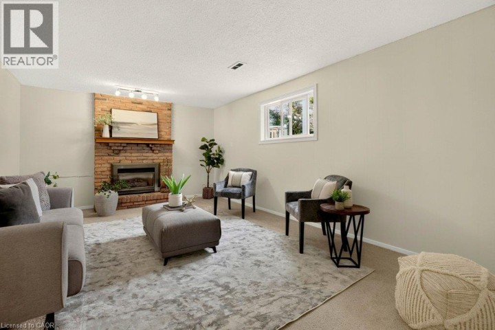 Photo 33 at 32 Beechwood Avenue, Cedarland, Brantford