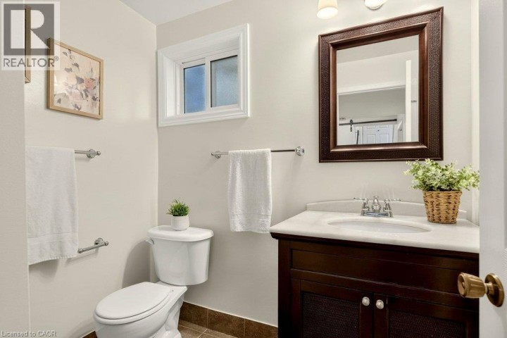 Photo 38 at 32 Beechwood Avenue, Cedarland, Brantford