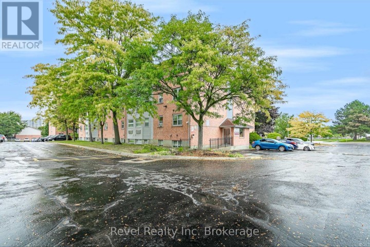 Photo 1 at 47 - 56 Hiawatha Road, Woodstock - North, Woodstock