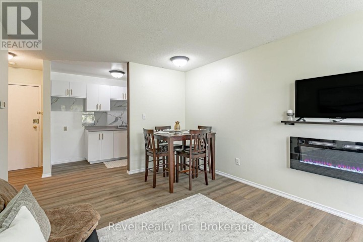 Photo 9 at 47 - 56 Hiawatha Road, Woodstock - North, Woodstock