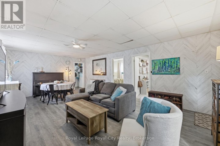 Photo 10 at 22 Hill Avenue, Brantford