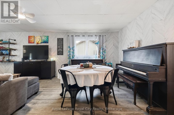 Photo 16 at 22 Hill Avenue, Brantford