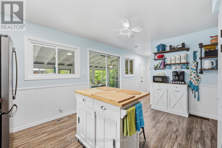 Photo 19 at 22 Hill Avenue, Brantford