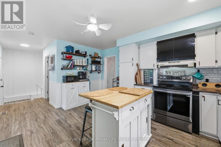 Photo 21 at 22 Hill Avenue, Brantford