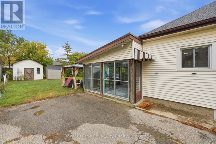 Photo 30 at 22 Hill Avenue, Brantford
