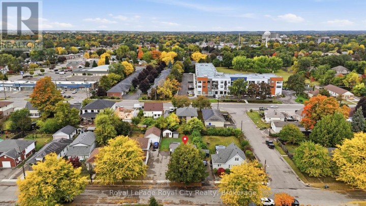 Photo 39 at 22 Hill Avenue, Brantford
