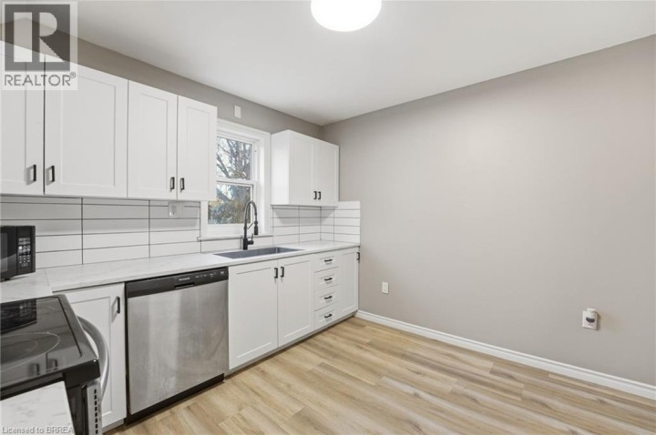 Photo 4 at 43 Richardson Street, Old West Brant, Brantford
