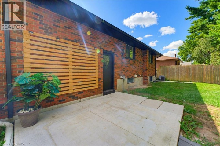 Photo 19 at 115 Evelyn Street, Fairview / Greenbrier, Brantford