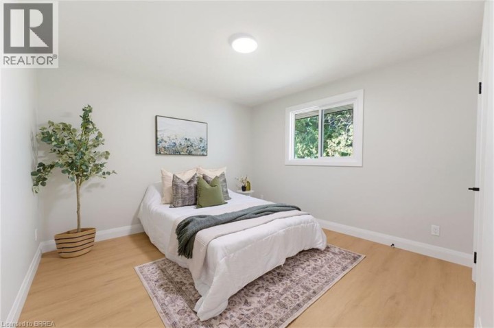 Photo 9 at 115 Evelyn Street, Fairview / Greenbrier, Brantford