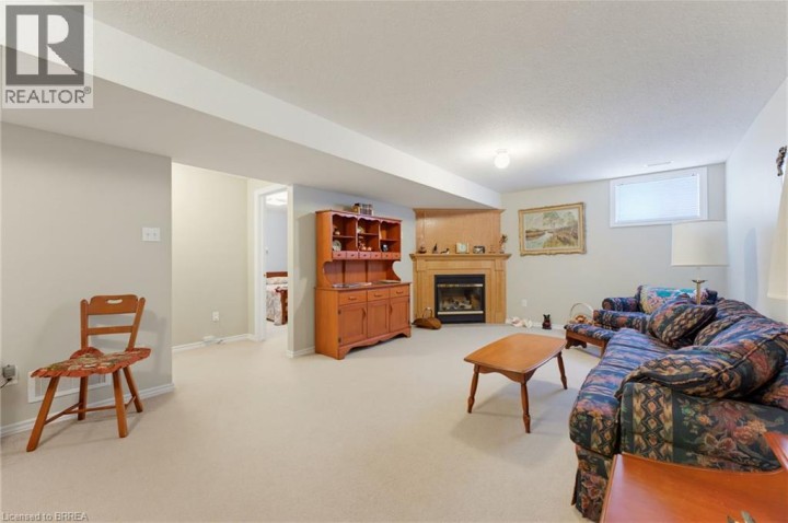 Photo 21 at 9 - 73 W Morton Avenue, North Park / Wood St., Brantford