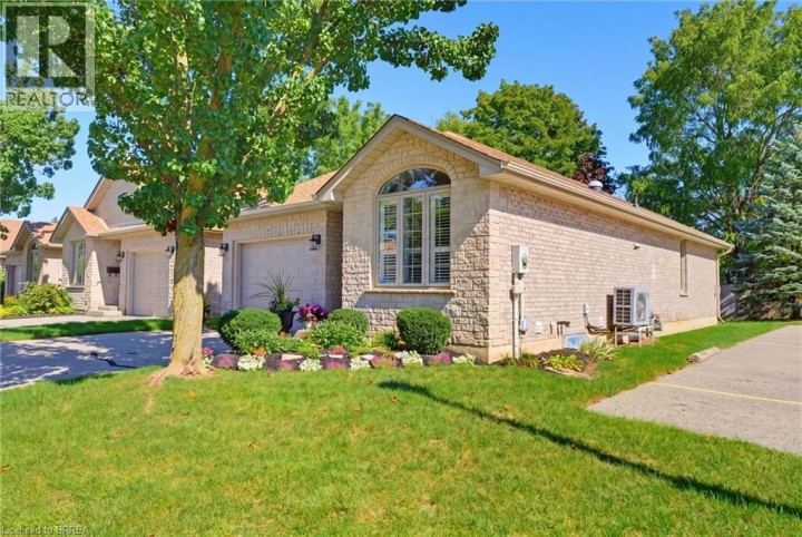Photo 2 at 9 - 73 W Morton Avenue, North Park / Wood St., Brantford