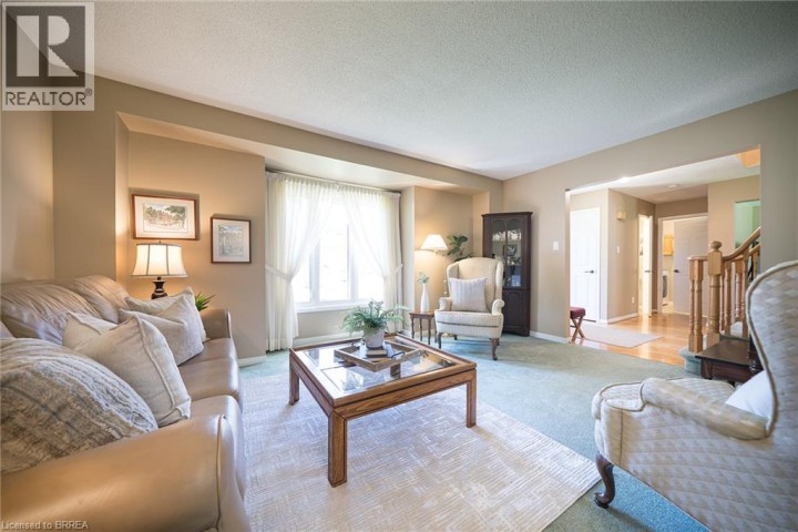Photo 9 at 54 Dante Crescent, Brantwood Park, Brantford