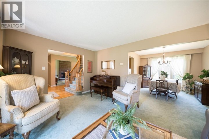 Photo 10 at 54 Dante Crescent, Brantwood Park, Brantford