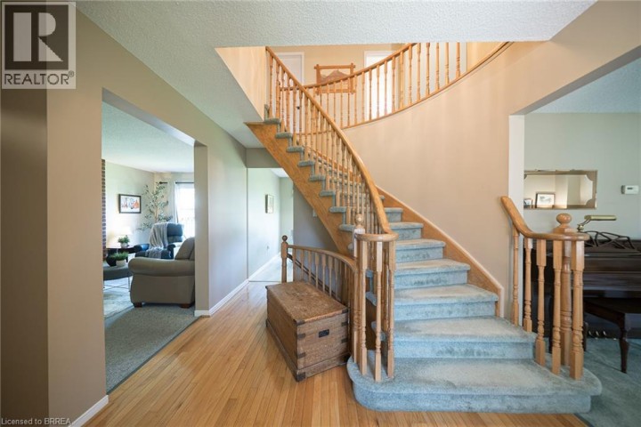Photo 20 at 54 Dante Crescent, Brantwood Park, Brantford