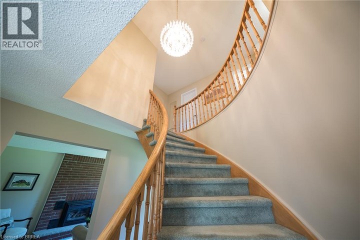 Photo 21 at 54 Dante Crescent, Brantwood Park, Brantford
