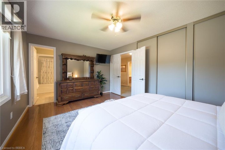 Photo 28 at 54 Dante Crescent, Brantwood Park, Brantford