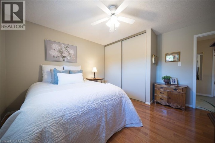 Photo 35 at 54 Dante Crescent, Brantwood Park, Brantford