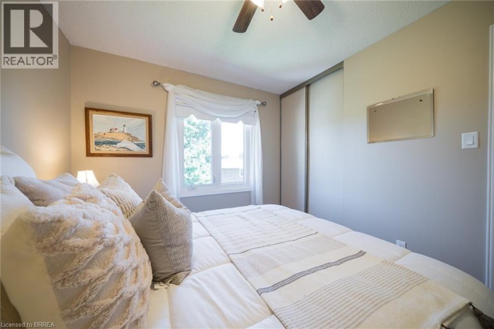 Photo 34 at 54 Dante Crescent, Brantwood Park, Brantford