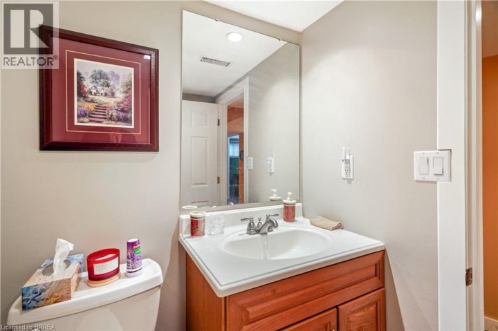 Photo 34 at 11 - 1 Buchanan Crescent, Lynden Hills, Brantford