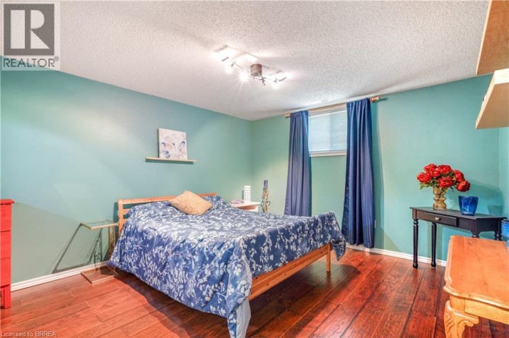 Photo 29 at 11 - 1 Buchanan Crescent, Lynden Hills, Brantford