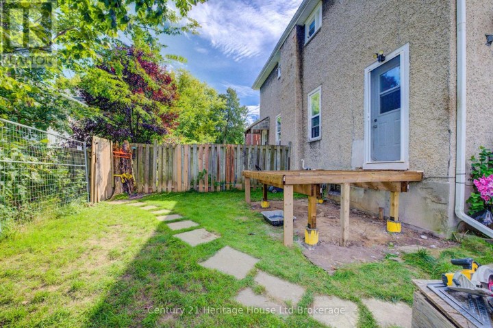 Photo 15 at 18 William Lane, Woodstock - North, Woodstock