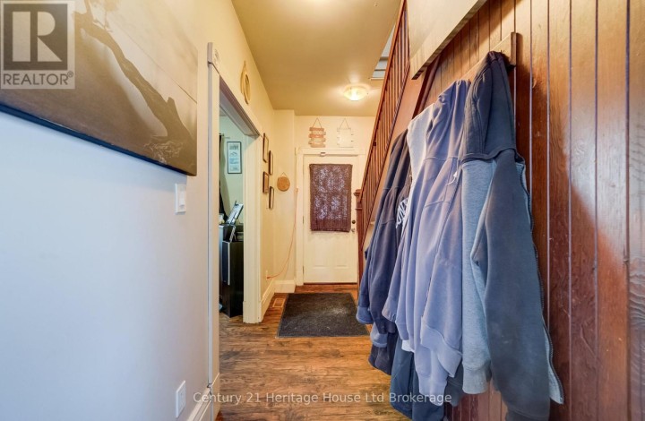 Photo 3 at 18 William Lane, Woodstock - North, Woodstock