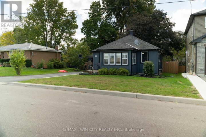 Photo 3 at 92 W Sovereign Street, Waterford, Norfolk County