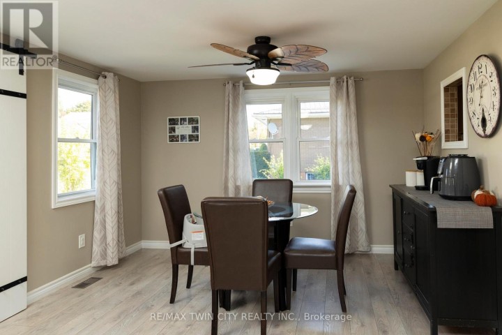 Photo 8 at 92 W Sovereign Street, Waterford, Norfolk County