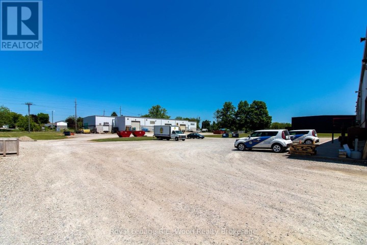 Photo 3 at 102 Spruce Street, Tillsonburg