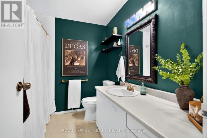 Photo 15 at 2 - 183 Ferguson Drive, Woodstock - South, Woodstock